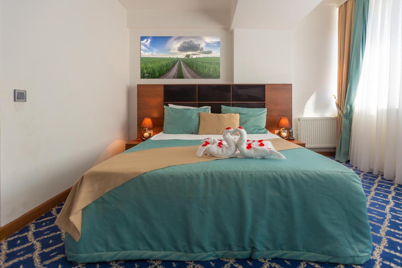 Demir Yol Plaza Hotel Baku Zewnętrze zdjęcie