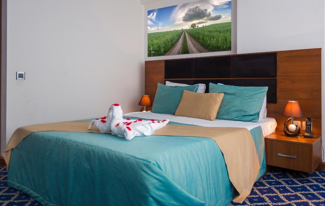 Demir Yol Plaza Hotel Baku Zewnętrze zdjęcie
